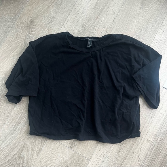 Forever 21 Black Crop Top size medium - Picture 1 of 1